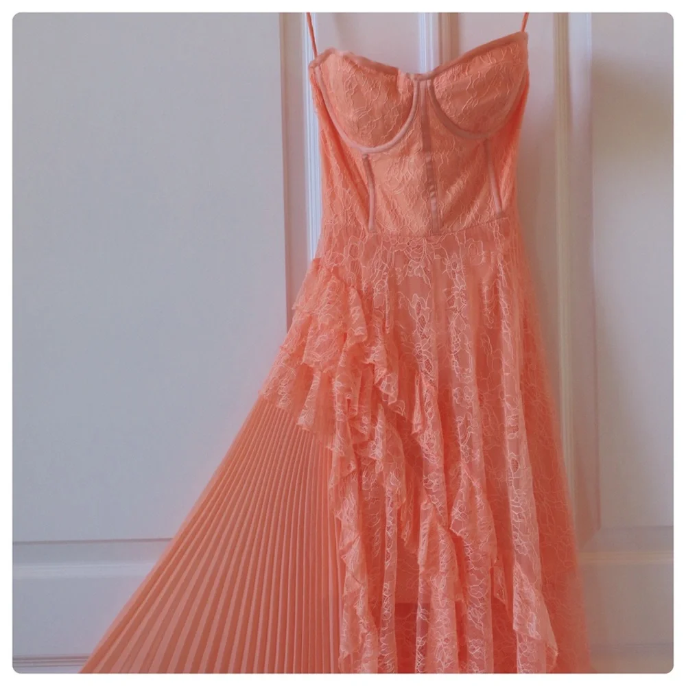 ALICE AND OLIVIA Bree Ruffle Pleated Midi Dress - Picture 7 of 13